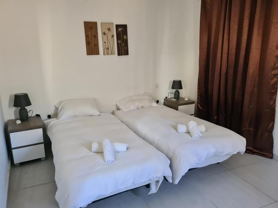 St Julians Central 2 Bedroom Apartment Saint Julian's Екстериор снимка